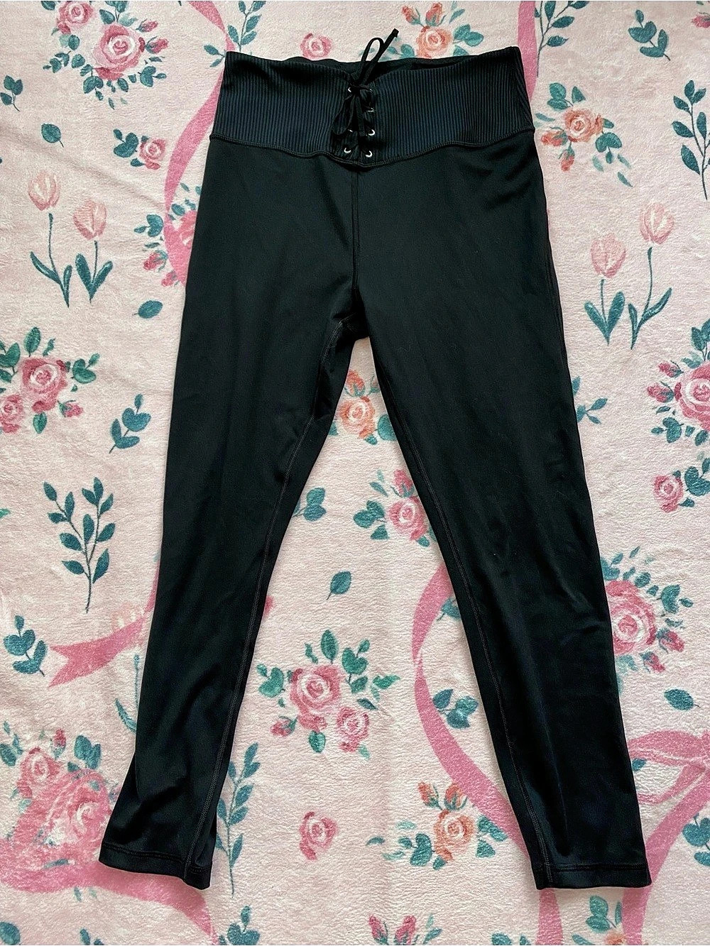 Victoria's Secret On Point Flow Lace-Up Leggings Black Medium